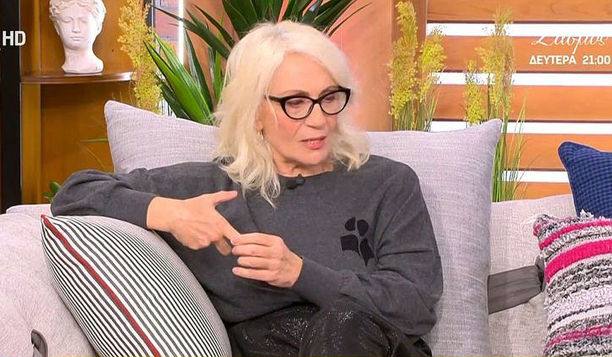 Η Θέμις Μπαζάκα απάντησε για τις αντιδράσεις που προκάλεσε η δήλωσή της για τα θρησκευτικά – Τρόμαξα λίγο