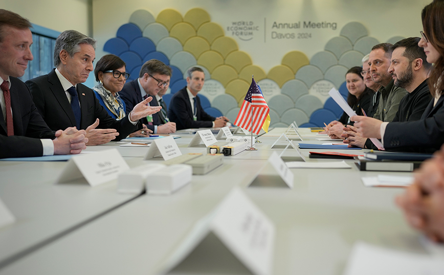 Μπλίνκεν σε Ζελένσκι: Οι ΗΠΑ θα συνεχίσουν την υποστήριξή τους προς την Ουκρανία