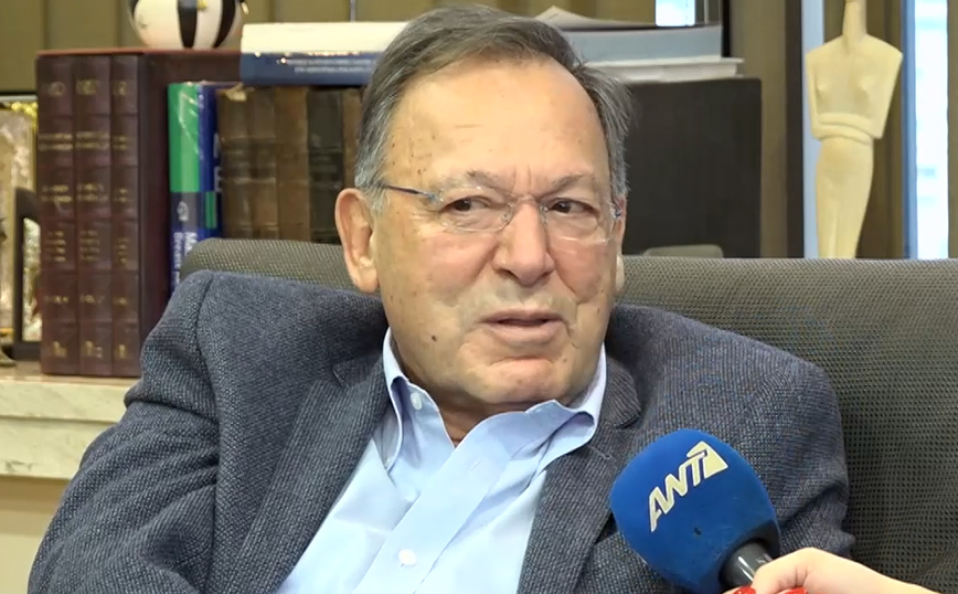 Ο Ανδρέας Φουστάνος εξομολογείται πως πάντοτε του άρεσαν οι νεότερες γυναίκες – «Κι όσο ήμουν μικρός με μικρότερες ήμουν»