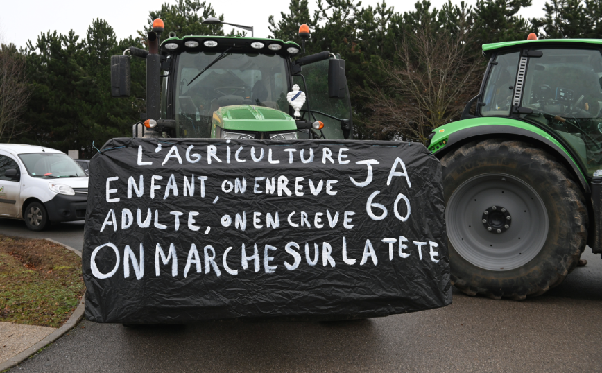 Ο Γάλλος πρωθυπουργός ανακοίνωσε νέα σειρά μέτρων για την άμβλυνση της αγροτικής κρίσης