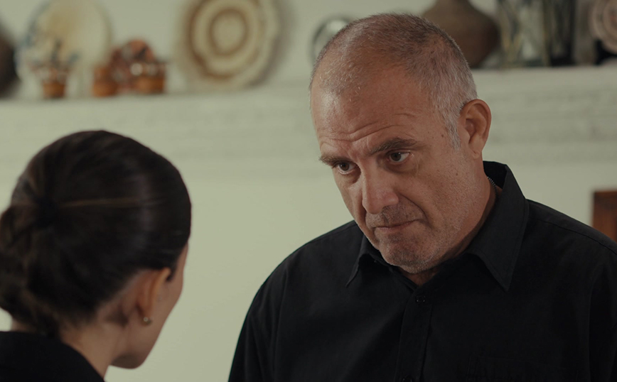 Η γη της ελιάς – Spoiler: Ο Ισίδωρος παραμένει θυμωμένος με την Αμαλία και ο γάμος τους κλονίζεται