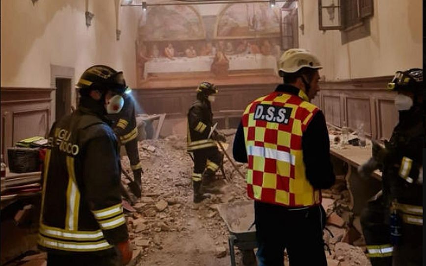 Ιταλία: Περίπου 35 τραυματίες σε γαμήλιο γλέντι – Υποχώρησε το πάτωμα στον πρώτο όροφο κτιρίου την ώρα που χόρευαν