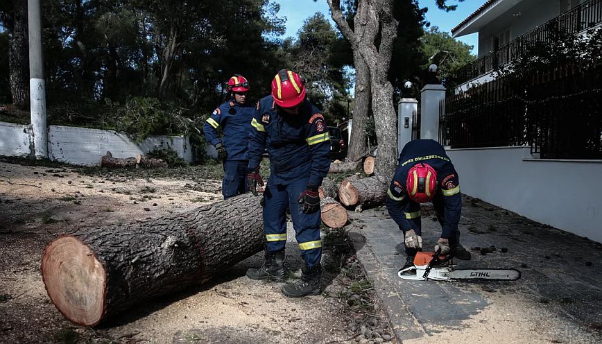 Κακοκαιρία: Πάνω από 485 κλήσεις έλαβε η Πυροσβεστική για παροχές βοήθειας