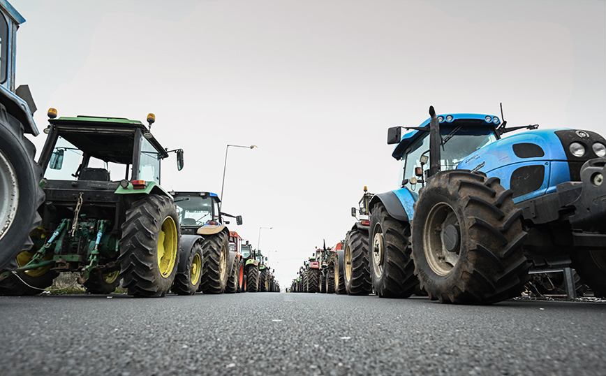 Ζεσταίνουν τις μηχανές οι αγρότες &#8211; Κατεβαίνουν με τουλάχιστον 300 τρακτέρ στην Agrotica