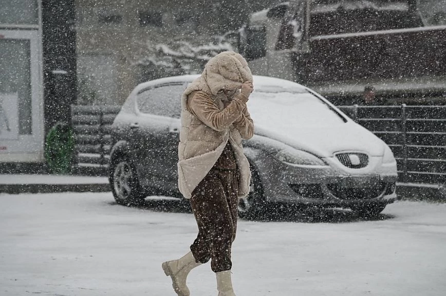 Οι χάρτες της νέας κακοκαιρίας &#8211; Τα νεότερα στοιχεία για την εξέλιξή της, πού θα ρίξει χιόνι, πώς επηρεάζεται η Αττική