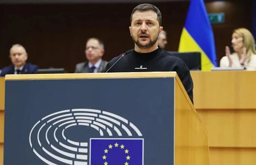 Ζελένσκι: Η ρωσική επιθετικότητα μπορεί να ηττηθεί – Η Ευρώπη πρέπει να αναπτύξει κοινή παραγωγή όπλων