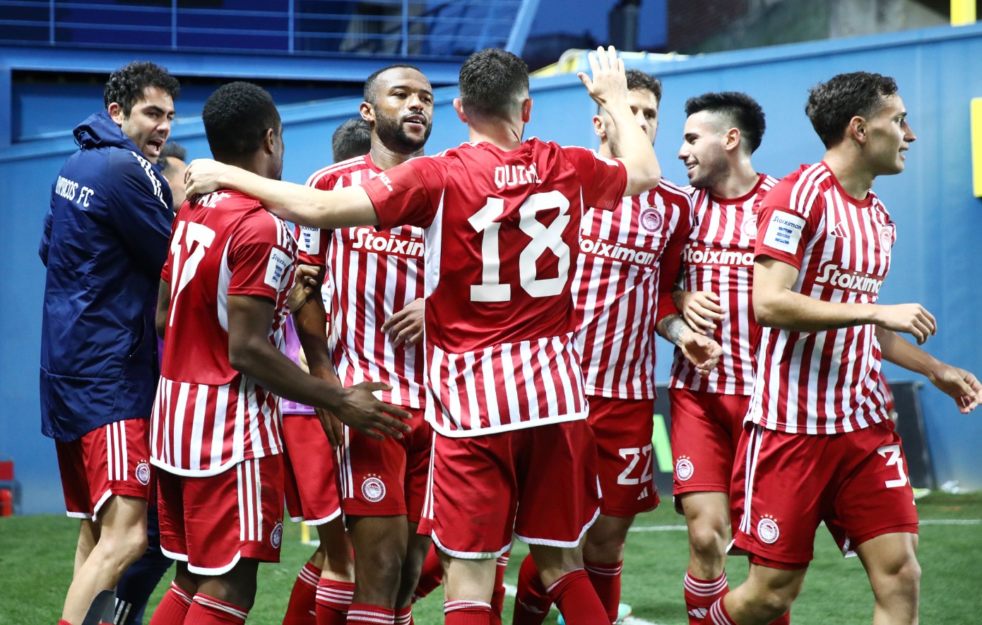 Παναιτωλικός – Ολυμπιακός 1-2: Ζωντανός στη μάχη του τίτλου με ανατροπή