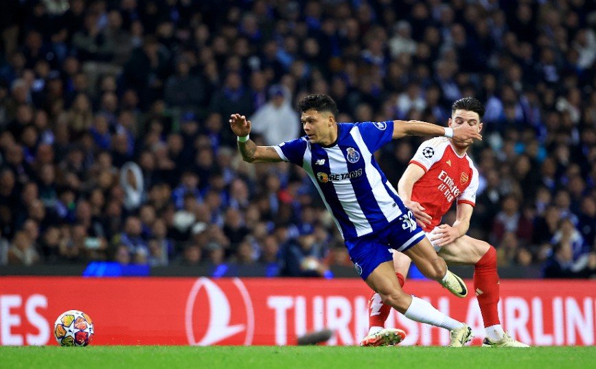 Champions League: Στο 94′ νίκησε η Πόρτο την Άρσεναλ, ισόπαλο το Νάπολι – Μπαρτσελόνα