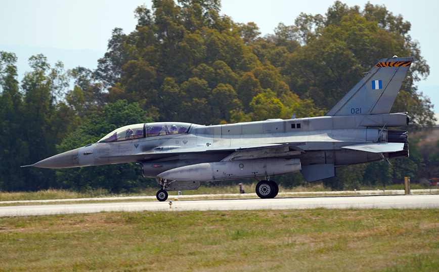 Πενήντα χρόνια F-16 Πενήντα χρόνια F-16