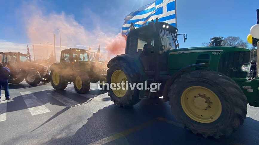 Στους δρόμους της Θεσσαλονίκης με τα τρακτέρ τους οι αγρότες &#8211; Mηχανοκίνητη πορεία με προορισμό το ΥΜΑΘ