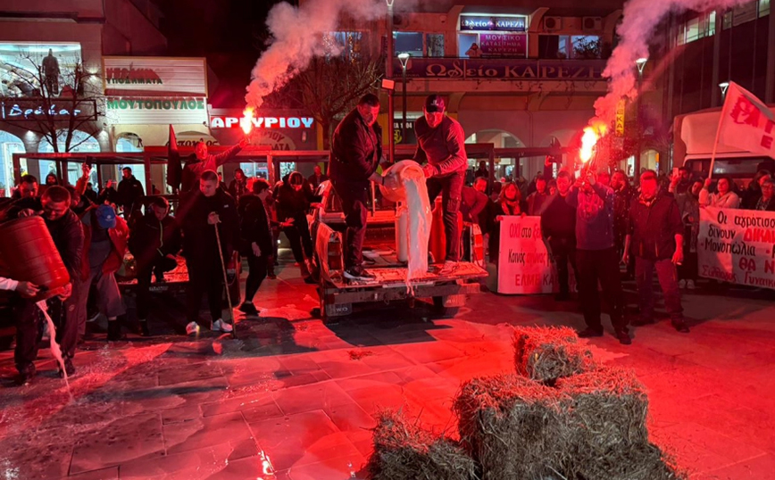 Διαμαρτυρίες αγροτών στην Καρδίτσα Διαμαρτυρίες αγροτών στην Καρδίτσα