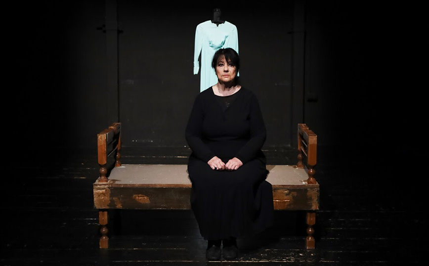 Η Άννα Βαγενά ανεβάζει στο θεατρικό σανίδι το πρώτο της διήγημα Η Άννα Βαγενά ανεβάζει στο θεατρικό σανίδι το πρώτο της διήγημα