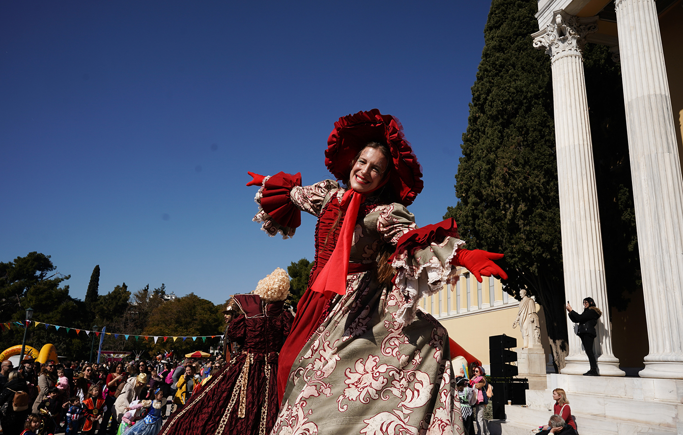 Απόκριες στην Αθήνα: Μια μεγάλη καρναβαλική φιέστα στις γειτονιές της πόλης