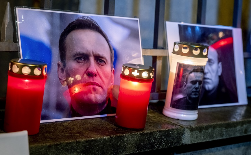 Διαδηλώσεις Ρώσων αντιφρονούντων σε Πολωνία, Γερμανία και Λιθουανία για τον θάνατο του Ναβάλνι