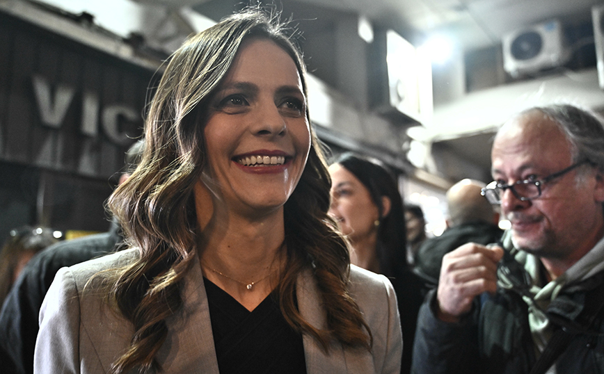 Έφη Αχτσιόγλου Έφη Αχτσιόγλου