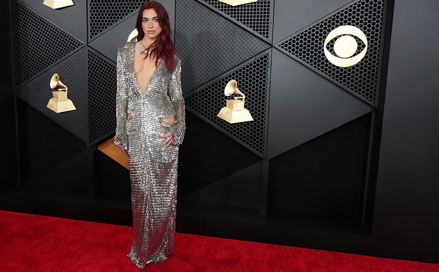 Οι εντυπωσιακές παρουσίες στο κόκκινο χαλί των Grammy Οι εντυπωσιακές παρουσίες στο κόκκινο χαλί των Grammy