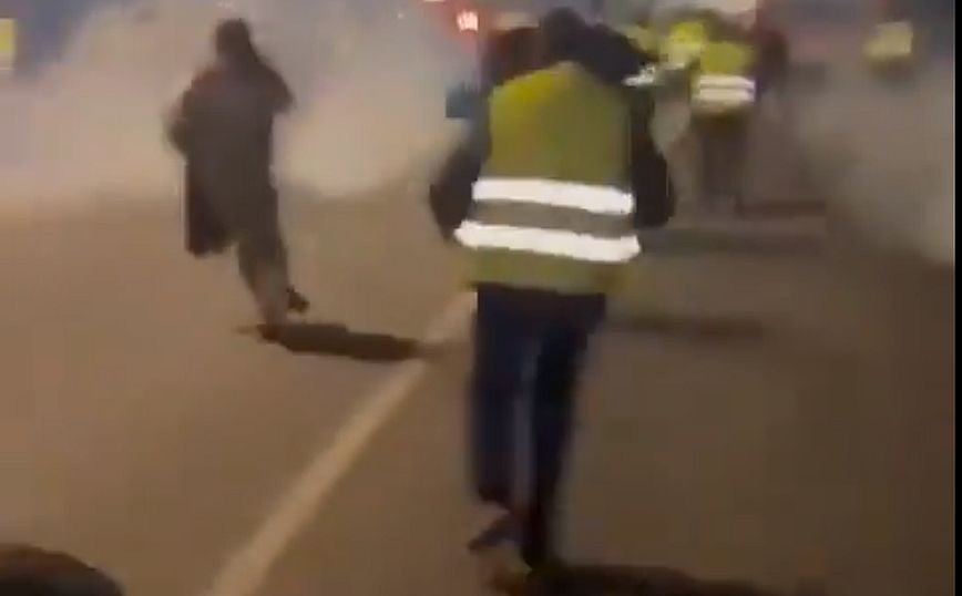 Αγρότες και οδηγοί φορτηγών συγκρούστηκαν με αστυνομικούς κατά τη διάρκεια διαδήλωσης στην Ισπανία