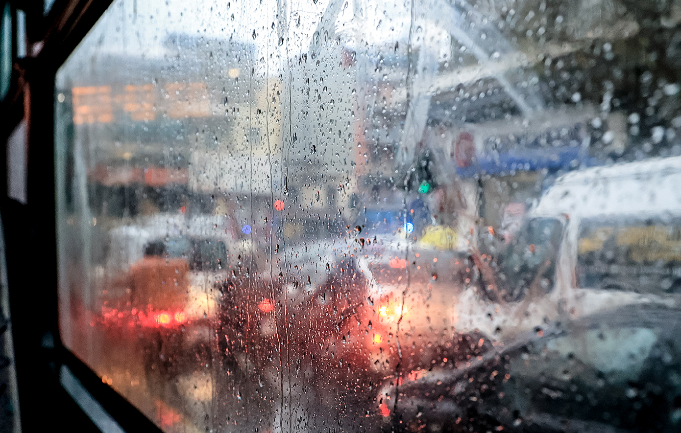 Καιρός: Έρχεται η κακοκαιρία Δωροθέα με βροχές, καταιγίδες και θυελλώδεις νοτιάδες