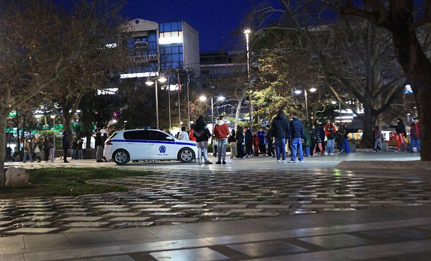 Ανήλικο κορίτσι τραυματίστηκε σε καυγά με άλλη κοπέλα που σημειώθηκε σε κεντρική πλατεία της Λάρισας