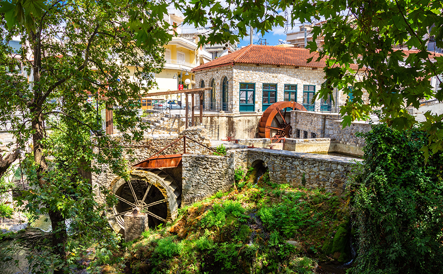 Παραμυθένιο τοπίο και καλό φαγητό δίπλα στην Αθήνα