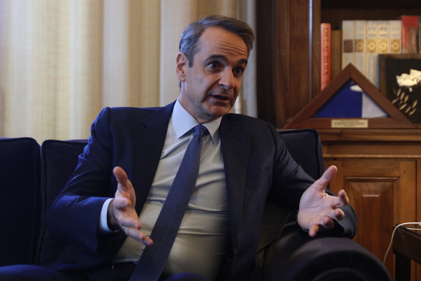 Νομοθετικό γκάζι για ομόφυλα ζευγάρια και μη κρατικά ΑΕΙ – Τα δυο μέτωπα του Φεβρουαρίου