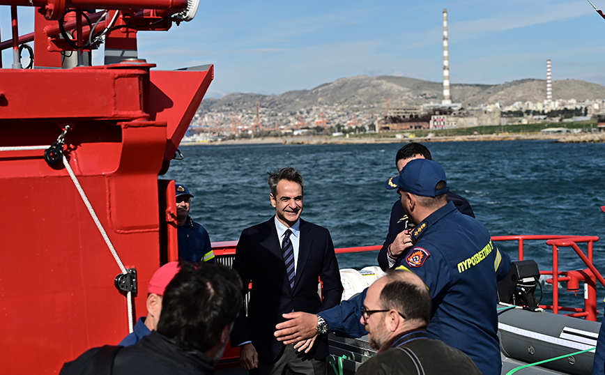 Μητσοτάκης: Μονόδρομος λόγω κλιματικής κρίσης η επένδυση σε σύγχρονες δομές της Πολιτικής Προστασίας Μητσοτάκης: Μονόδρομος λόγω κλιματικής κρίσης η επένδυση σε σύγχρονες δομές της Πολιτικής Προστασίας