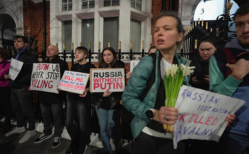 Διαδηλώσεις σε Ολλανδία, Ελβετία, Βρετανία κατά του Πούτιν για τον θάνατο του Αλεξέι Ναβάλνι