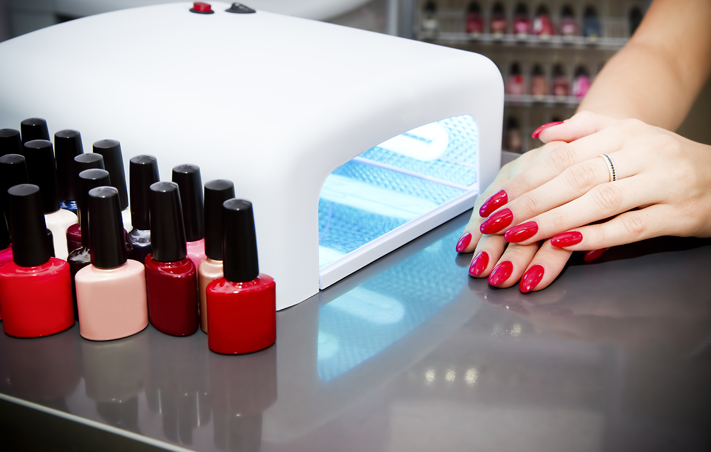 Βαμμένα νύχια Βαμμένα νύχια