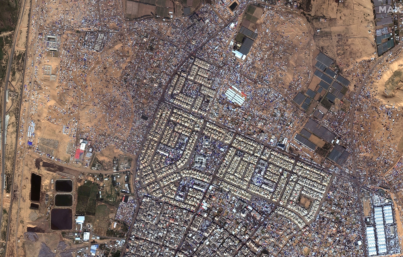 Δορυφορικές εικόνες από το γιγάντιο προσφυγικό καταυλισμό που χτίζει η Αίγυπτος έξω από τη Γάζα