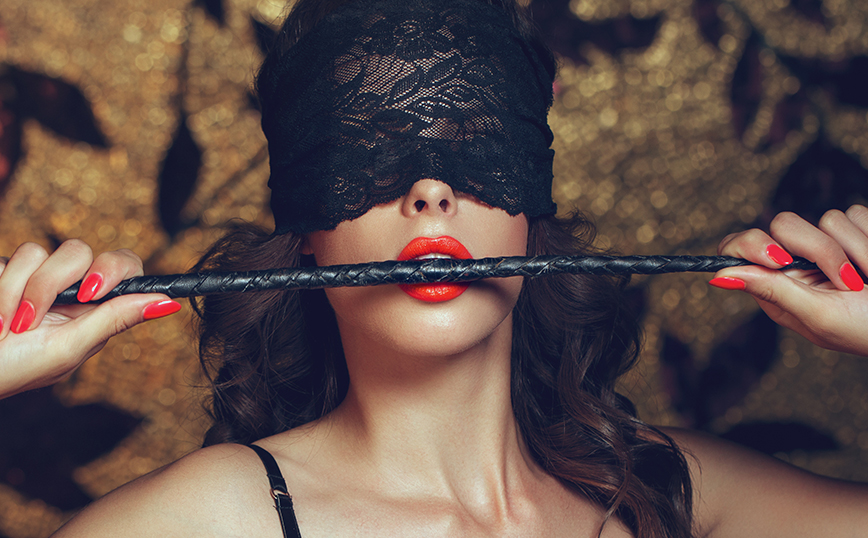 Η πρώην dominatrix που συνήθιζε να δέρνει άντρες με τη Βίβλο – Τώρα είναι δασκάλα σε κατηχητικό σχολείο