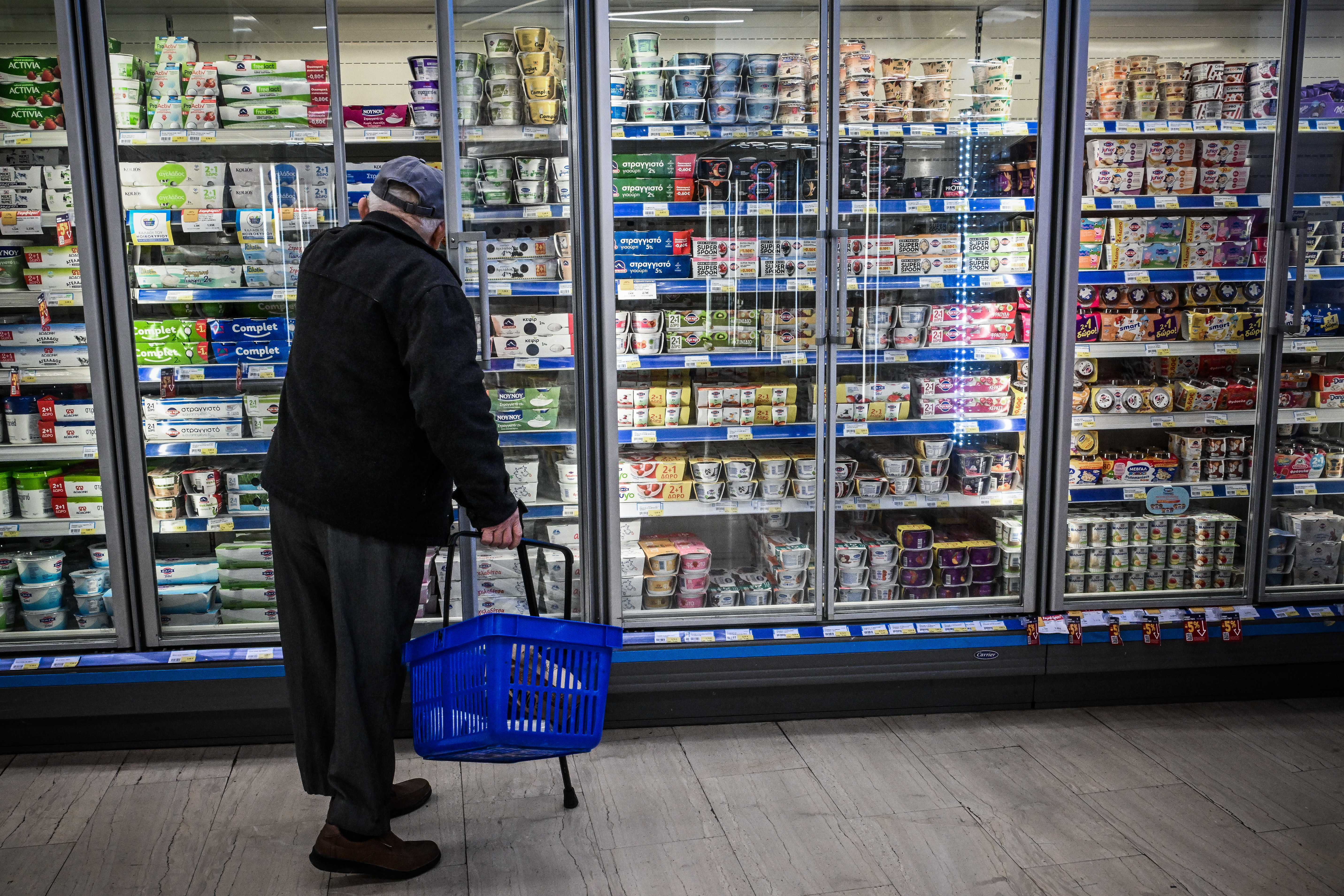 Ξεκίνησε η πρωτοβουλία μείωσης τιμής βασικών προϊόντων στα σούπερ μάρκετ – Σταδιακά θα περιληφθούν 600 κωδικοί
