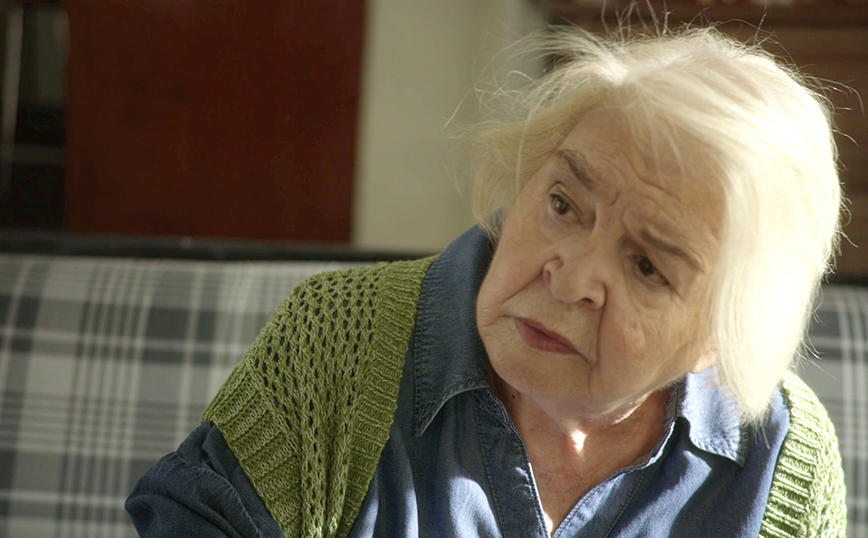 Στα Σύρματα Στα Σύρματα