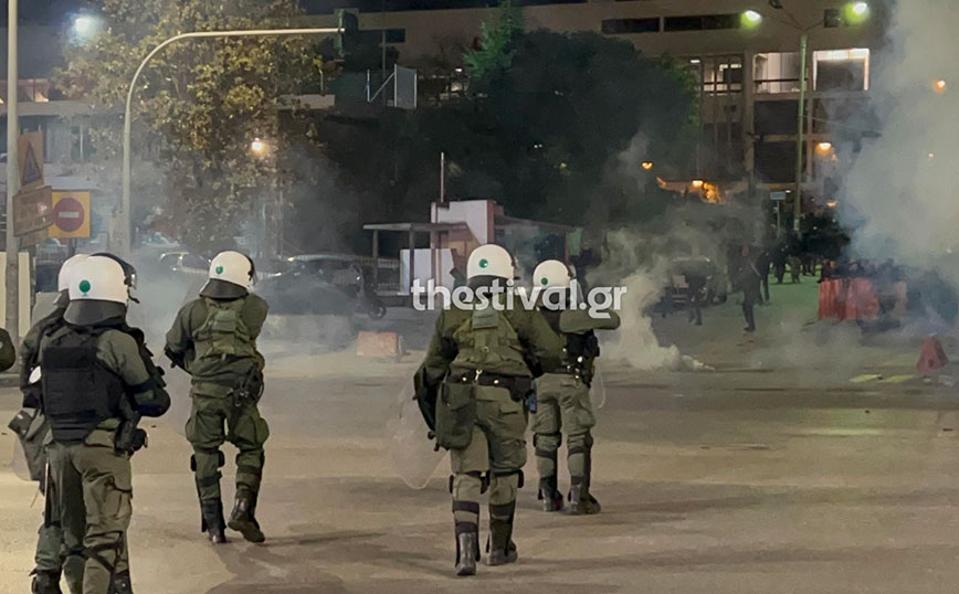 Επεισόδια στο ΑΠΘ – Πέτρες και χημικά