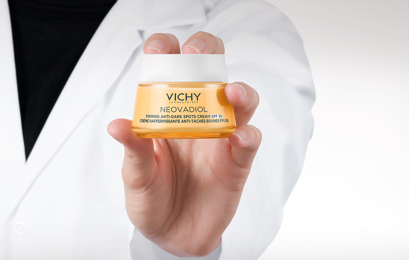 VICHY: Nέα Neovadiol κρέμα ημέρας σύσφιξης & μείωσης κηλίδων με δείκτη προστασίας SPF50