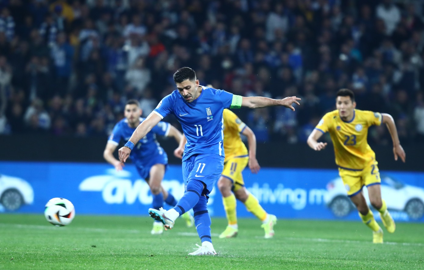 Ελλάδα – Καζακστάν: 1-0 στο 9′ με πέναλτι του Μπακασέτα