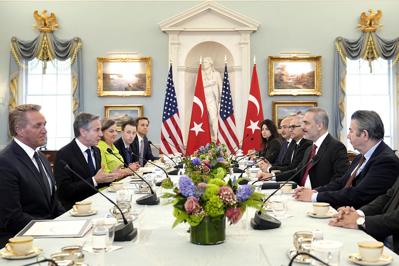 Συνομιλίες ΗΠΑ και Τουρκίας για τη βελτίωση των σχέσεών τους, την Ουκρανία και τη Λωρίδα της Γάζας