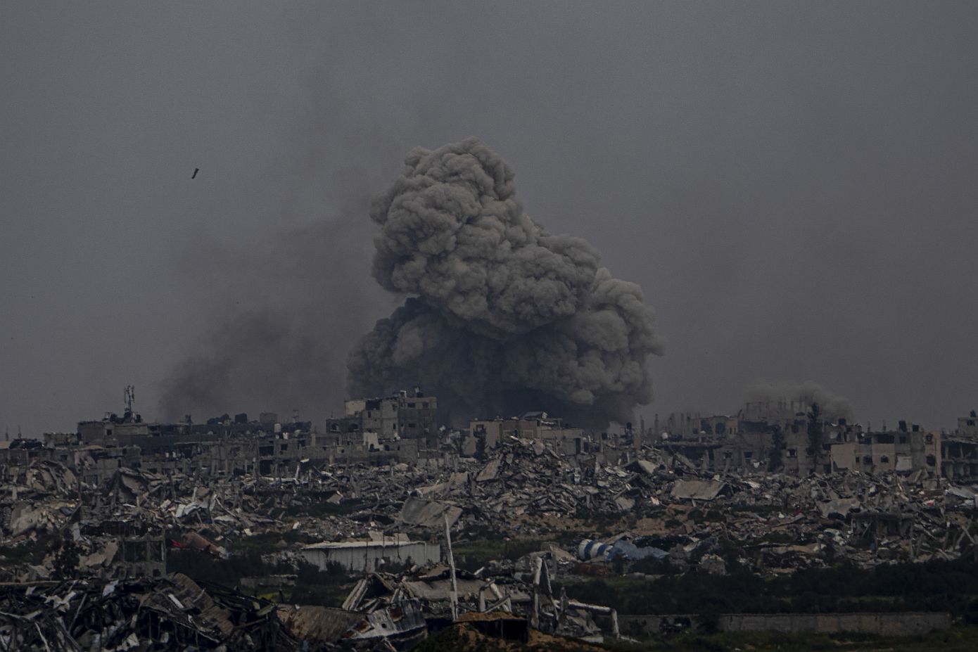 «Δεν έχουμε κανέναν λόγο να πιστεύουμε ότι το Ισραήλ διέπραξε πράξεις γενοκτονίας στη Γάζα» λέει αμερικανός αξιωματούχος