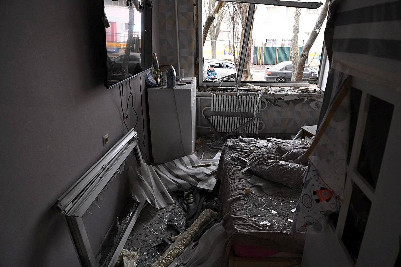 Κλειστά τα εμπορικά κέντρα και τα σχολεία στο Μπέλγκοροντ λόγω ουκρανικών επιθέσεων