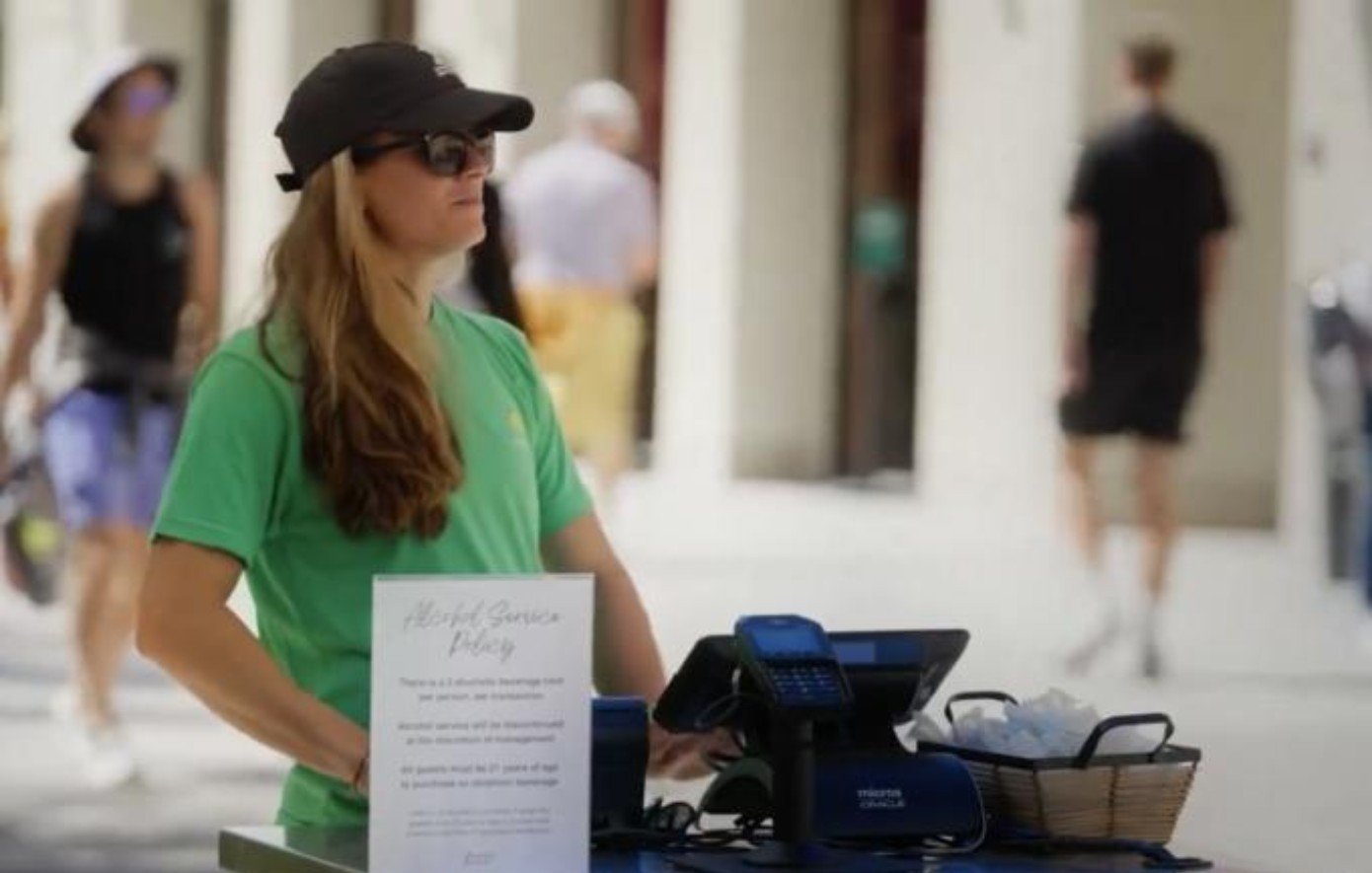 Μαρία Σάκκαρη: Πουλάει ποπ κορν στο Indian Wells μετά την πρόκριση στους «16»