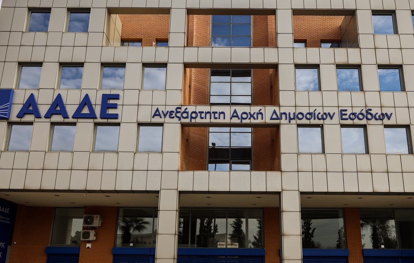 ΑΑΔΕ: 16.380 παραποιημένα προϊόντα κατασχέθηκαν στο «Ελ. Βενιζέλος»