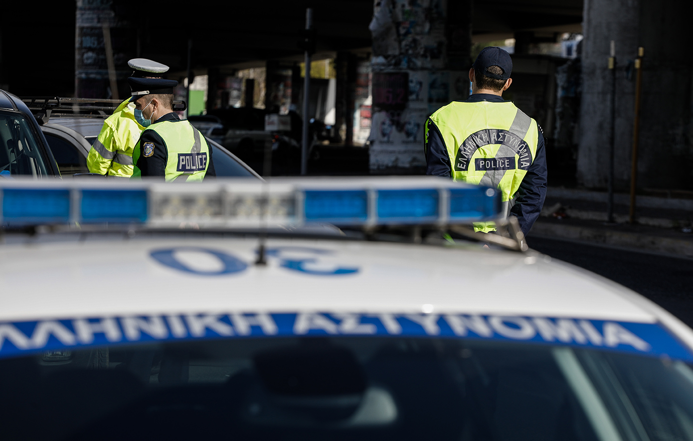 Τούμπαρε νταλίκα στο Κερατσίνι – Έχει διακοπεί η κυκλοφορία