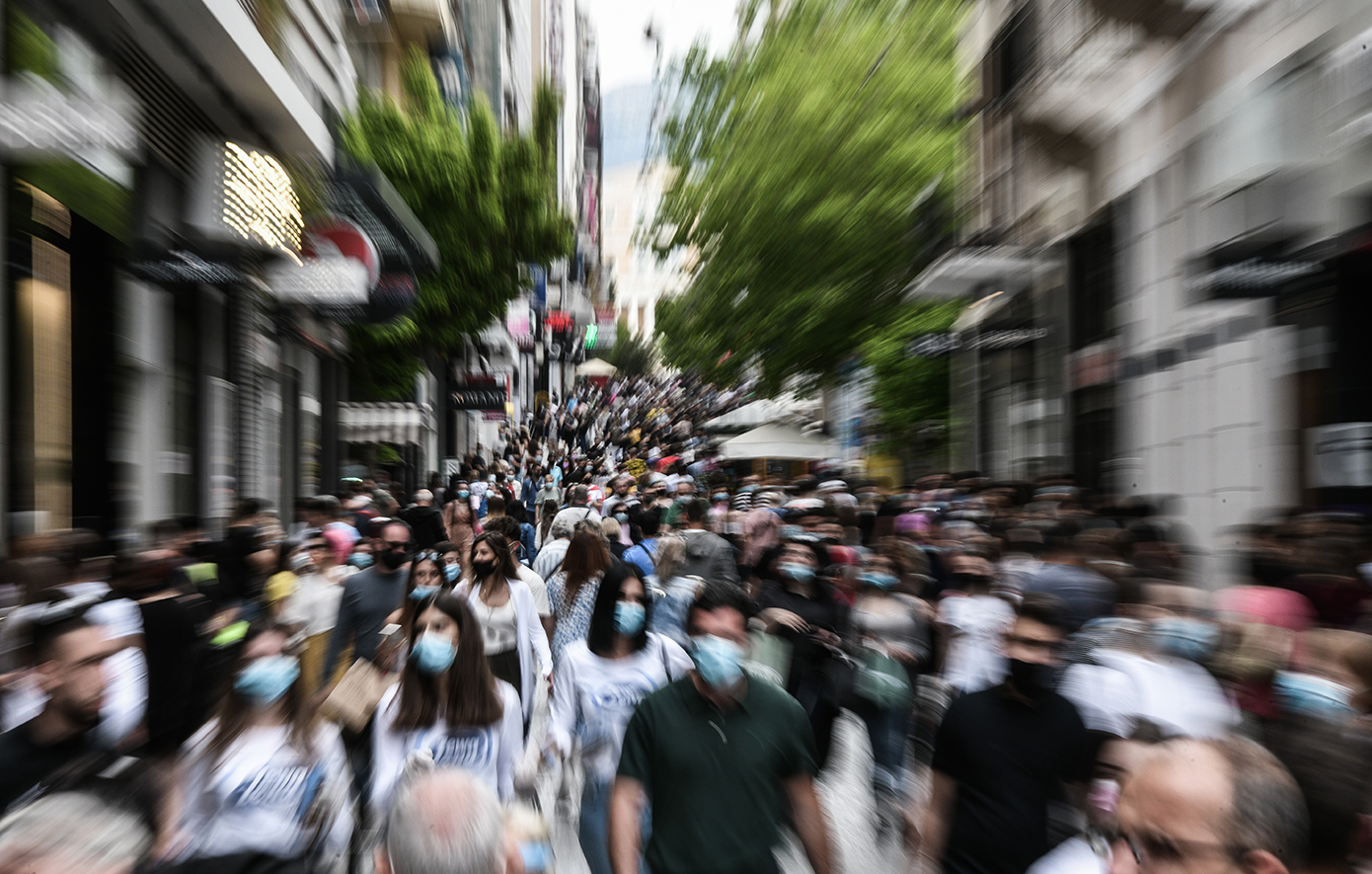 Κόσμος στην Ερμού Κόσμος στην Ερμού