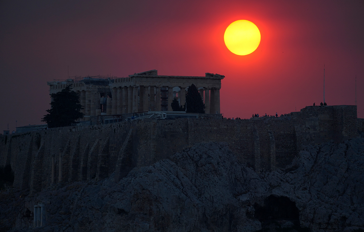 Αυξημένα μέτρα ασφαλείας στον δήμο Αθηναίων για κίνδυνο πυρκαγιάς
