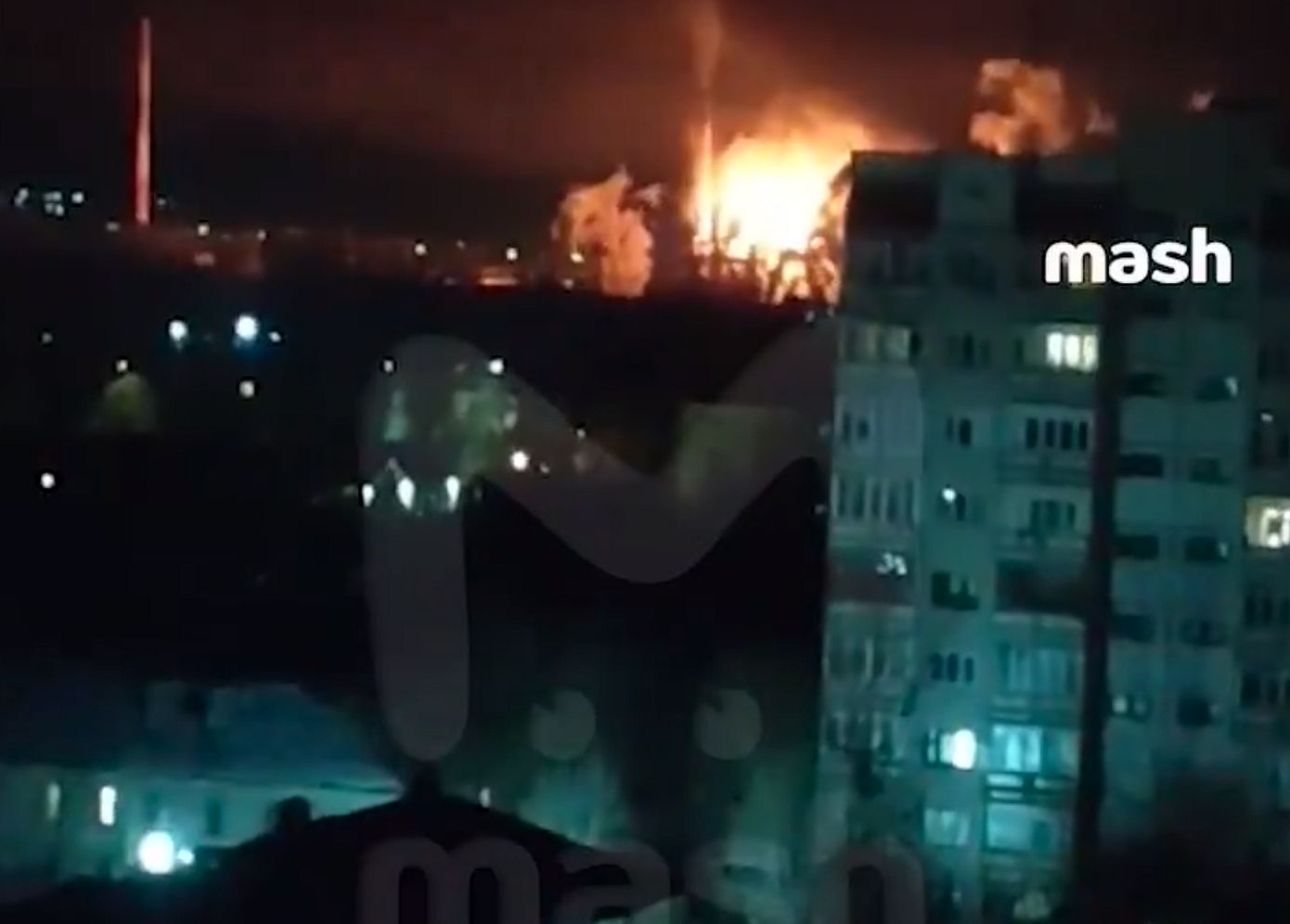 Πυρκαγιά σε διυλιστήριο πετρελαίου της Ρωσίας μετά από επίθεση μη επανδρωμένου αεροσκάφους