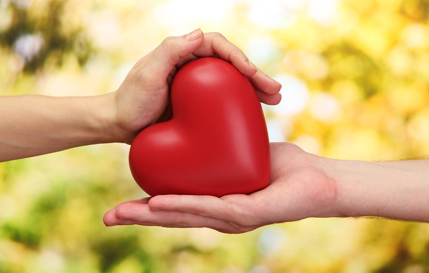 «Ξύπνησα και ένιωσα τη ζωή να κυλάει μέσα μου» – Η συγκλονιστική μαρτυρία ασθενούς που υποβλήθηκε σε μεταμόσχευση καρδιάς