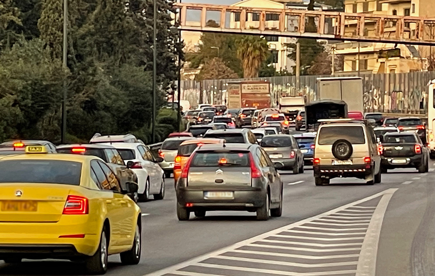 Αυξημένα μέτρα της Τροχαίας σε όλη την επικράτεια για το τριήμερο του Αγίου Πνεύματος