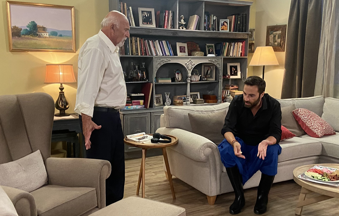 Μην αρχίζεις τη μουρμούρα – Spoiler: Ο Βύρωνας κάνει την επανεμφάνιση του πιο ερωτευμένος από ποτέ με τη Ζουζού