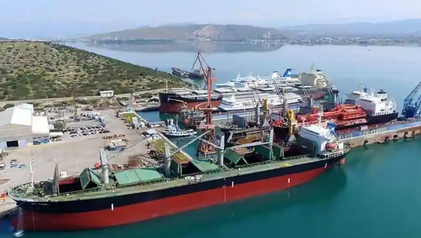 Σκοτώθηκε 42χρονος στα Ναυπηγεία Χαλκίδας &#8211; Καταπλακώθηκε από μπουκαπόρτα καραβιού