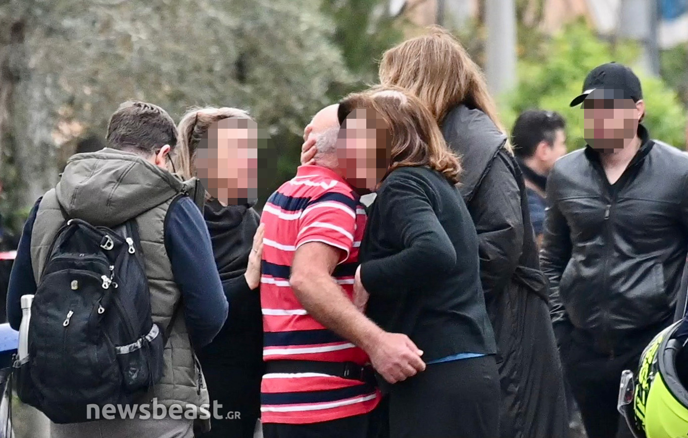 Ανατριχιαστικές λεπτομέρειες για το φονικό στη Νίκαια – «Μαμά, βγες έξω, κάποιος κακός έχει σκοτώσει τον μπαμπά»