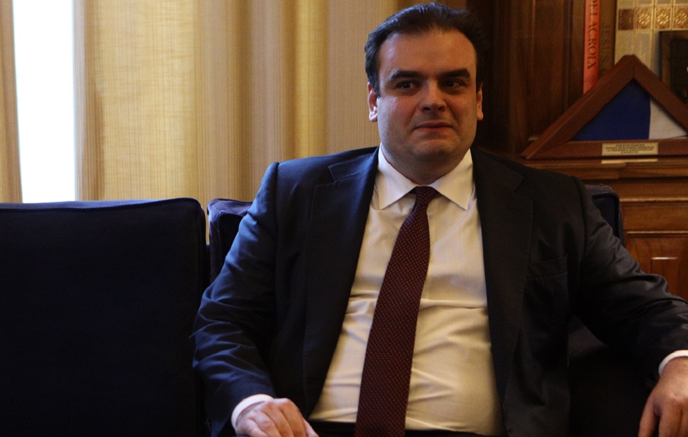 Πιερρακάκης: «Χτίζουμε μία οικονομία σε γερά θεμέλια και αυτό μας επιτρέπει να ενισχύουμε το εισόδημα των πολιτών»